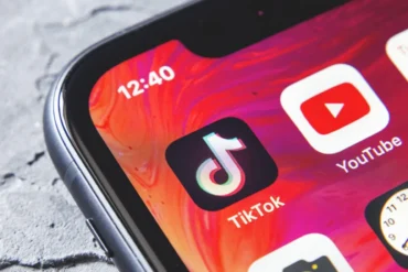 comment changer la date de naissance sur tiktok